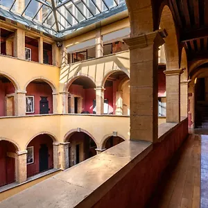 5* Otel Cour Des Loges Lyon, A Radisson Collection